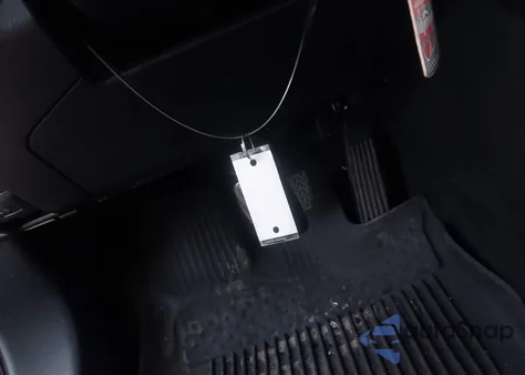 2019 Toyota Rav4 Xle Premium from USA, damaged, VIN JTMA1RFV4KD011099